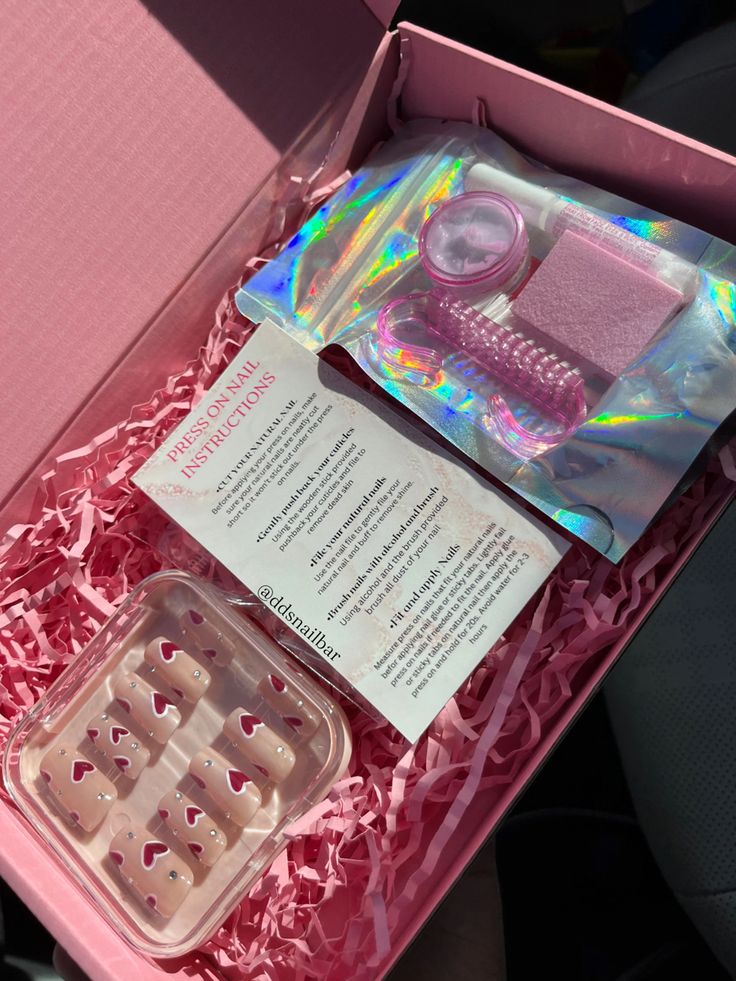 Valentine's Day press-on nails